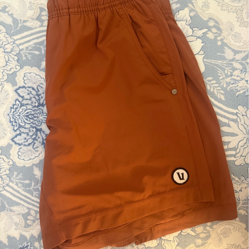 Men’s Vuori Kore Brown Shorts - Picture 3 of 8